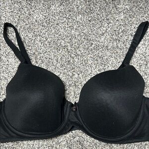 Black Victoria’s Secret Bra